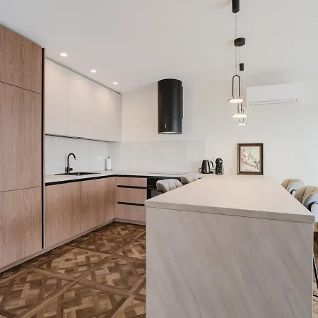 Brown By Monto Apartment